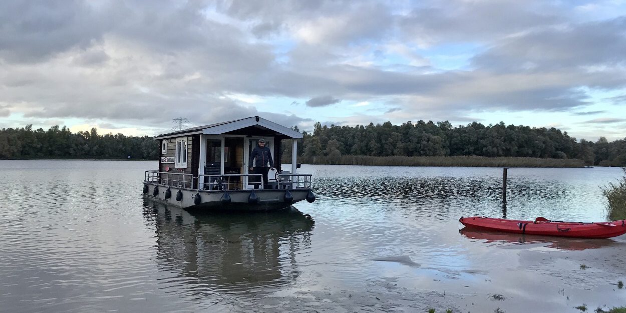 2020 Blokhutboot Biesbosch bij het strandje